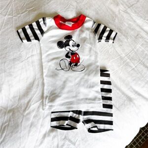 Hanna Andersson Disney Mickey Mouse Pajama Set EUC Organic Cotton 5T